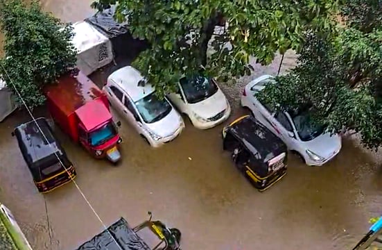 Weather News: Red Alert In Mumbai, Schools Closed; NDRF In Pune For Rescue | Highlights, July 25